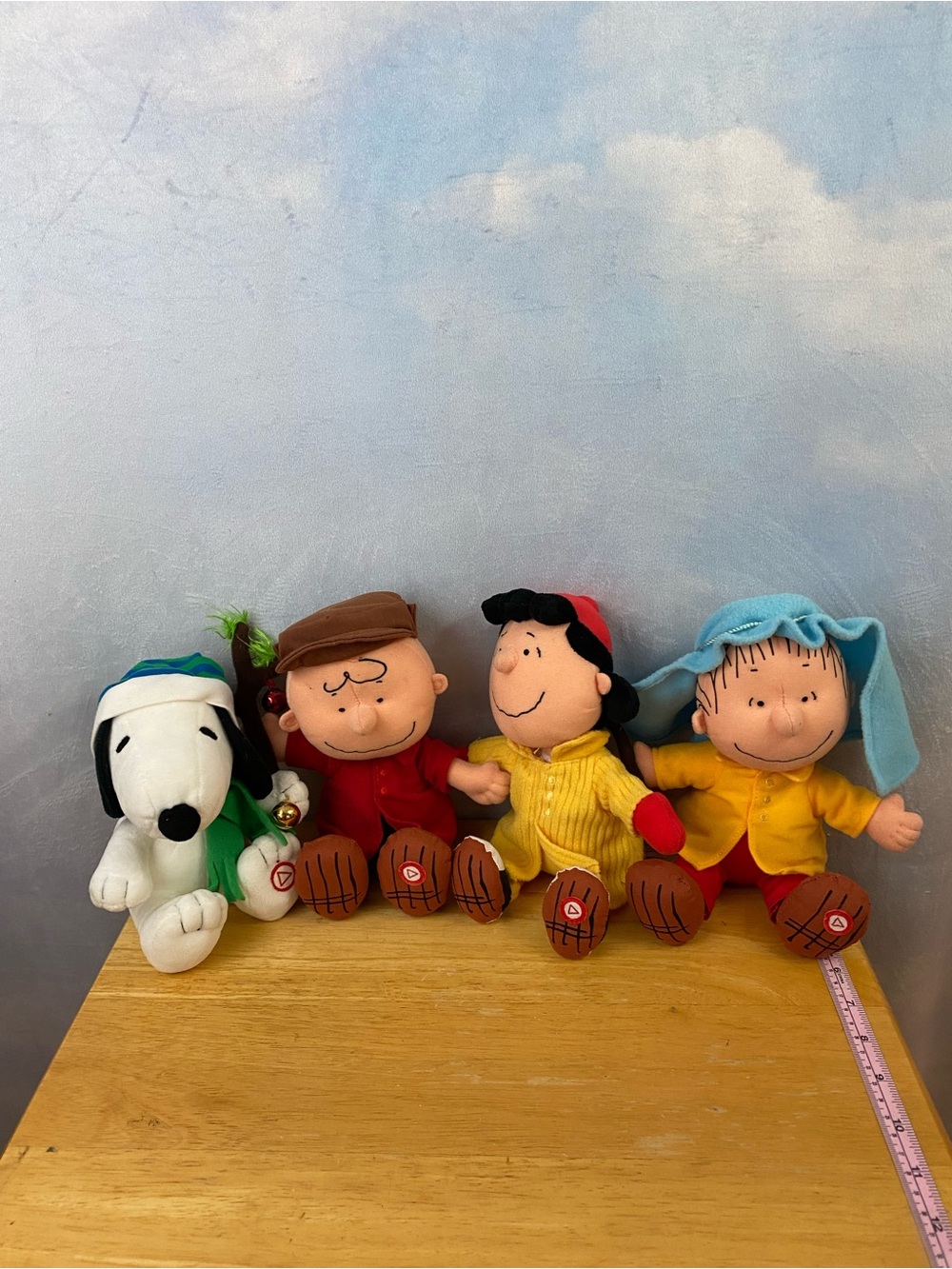 2009 Hallmark Peanuts Charlie Brown Christmas Plush Set